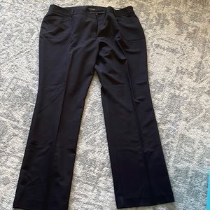 Worthington womens perfect trouser. Black. 18.